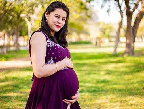 A maternity photoshoot in India